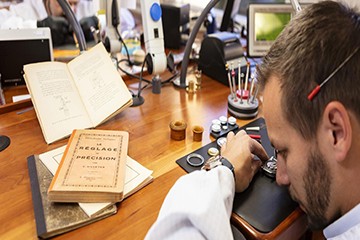 卡地亚表佛山官售后维修点地址